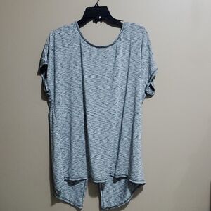 Gray Patterned Women's Split Back Top Size 2X